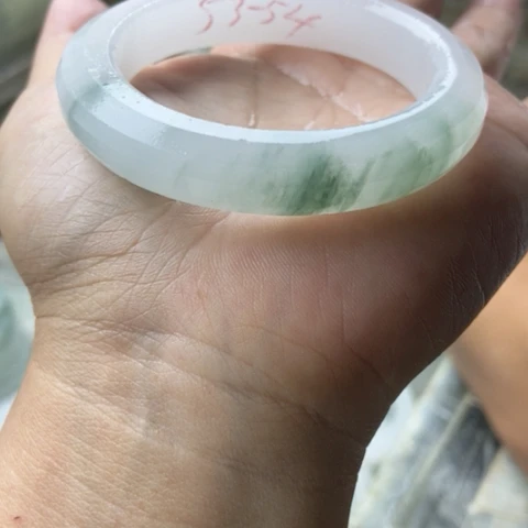 贝***3石英质玉(金丝玉)未镶嵌手镯加工定制