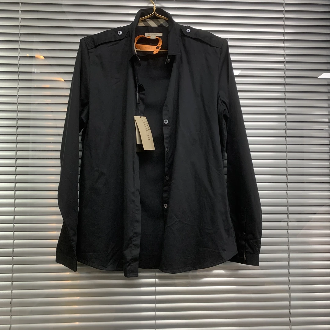 99新 BURBERRY/博柏利 黑色长袖衬衫/M码/D02098