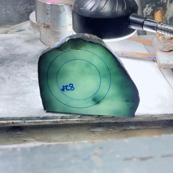 清***来未镶嵌手镯定制翡翠