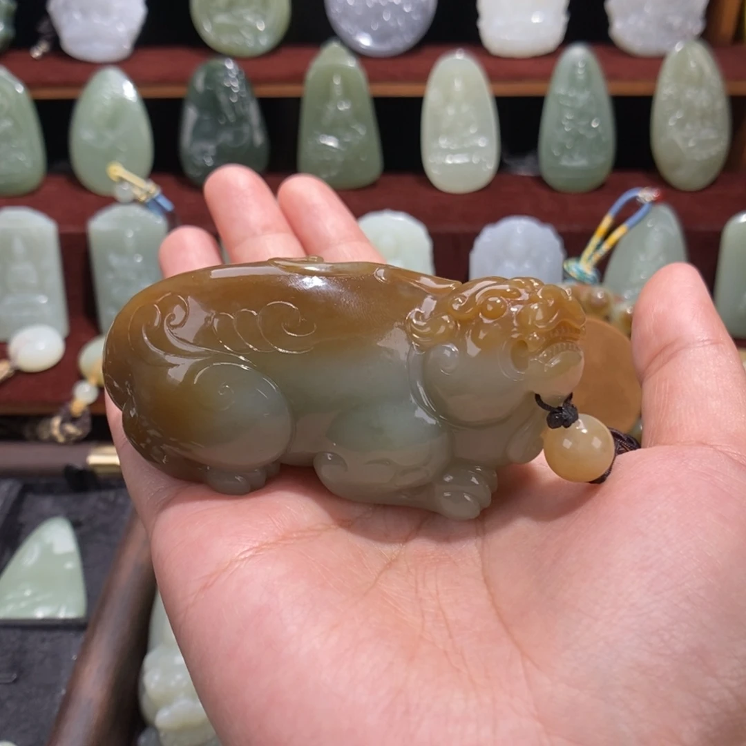 和田玉（糖玉）未镶嵌颈饰