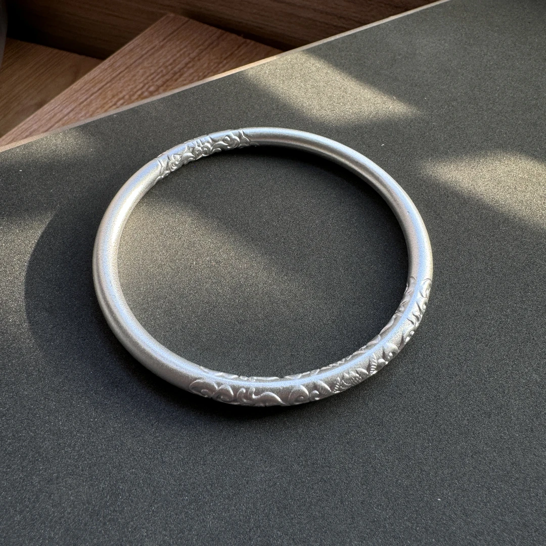 足银手镯 精工卷草纹闭口手镯