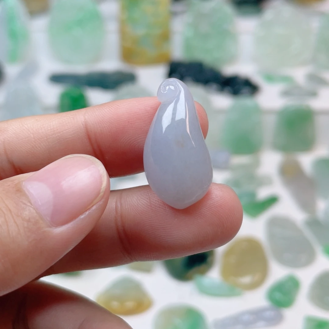 翡翠颈饰未镶嵌福瓜