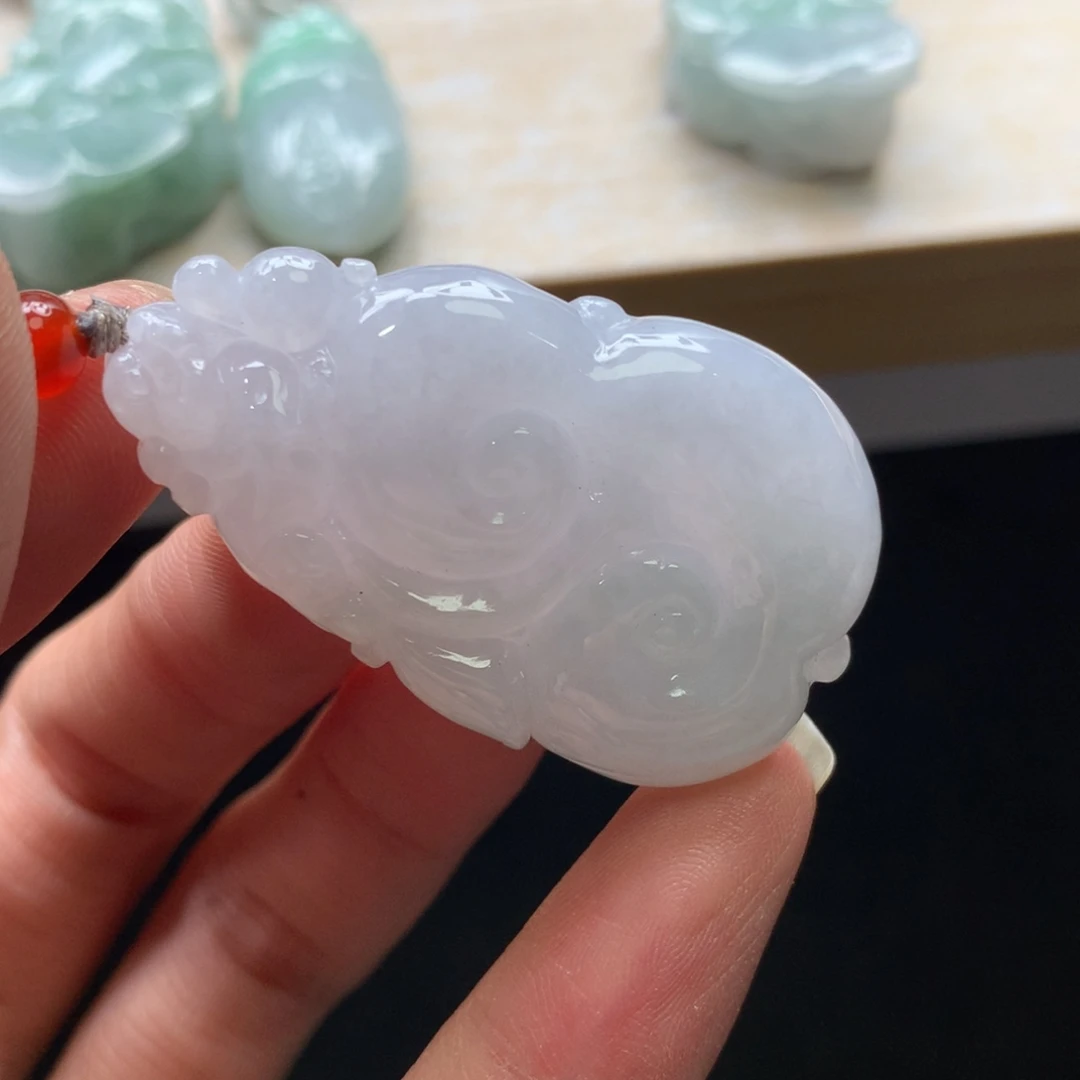 翡翠未镶嵌颈饰吊坠