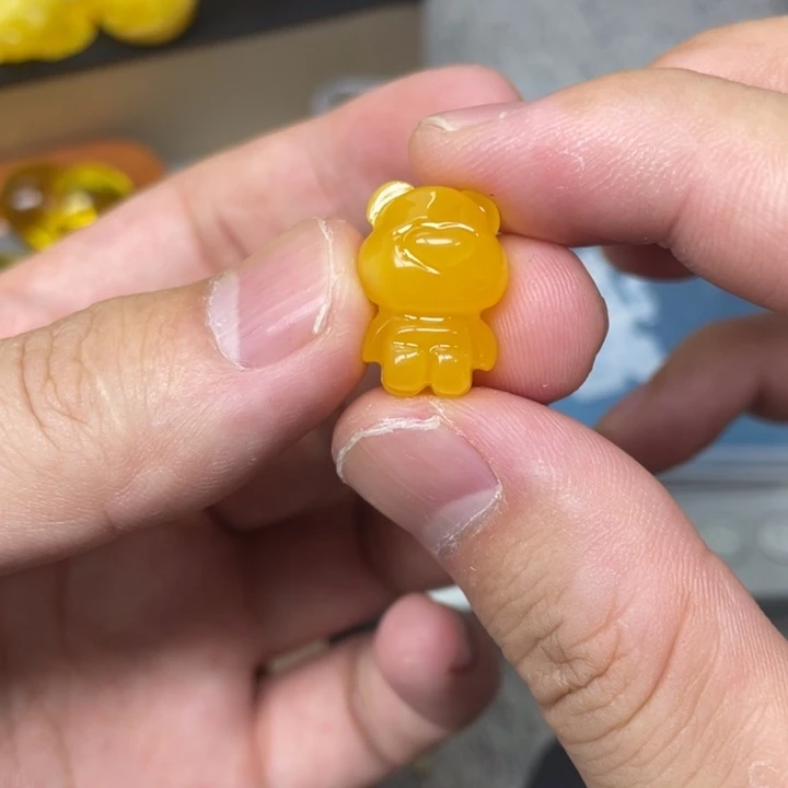 ꧁***꧂琥珀未镶嵌珠宝奇石