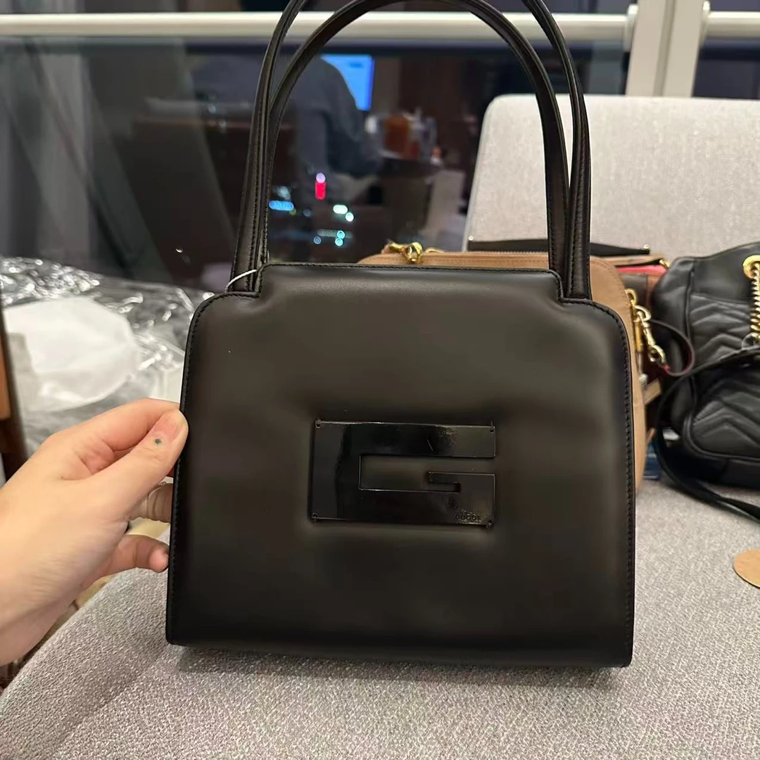 95新 GUCCI/古驰 单肩包H8327