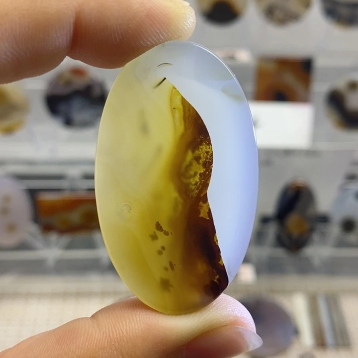 玛瑙/玉髓颈饰未镶嵌