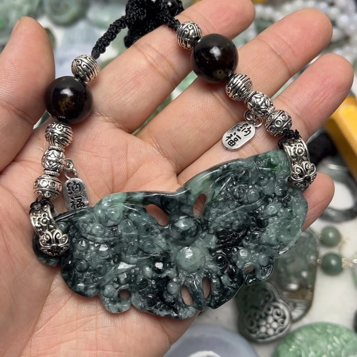 翡翠未镶嵌吊坠(不含链)9267