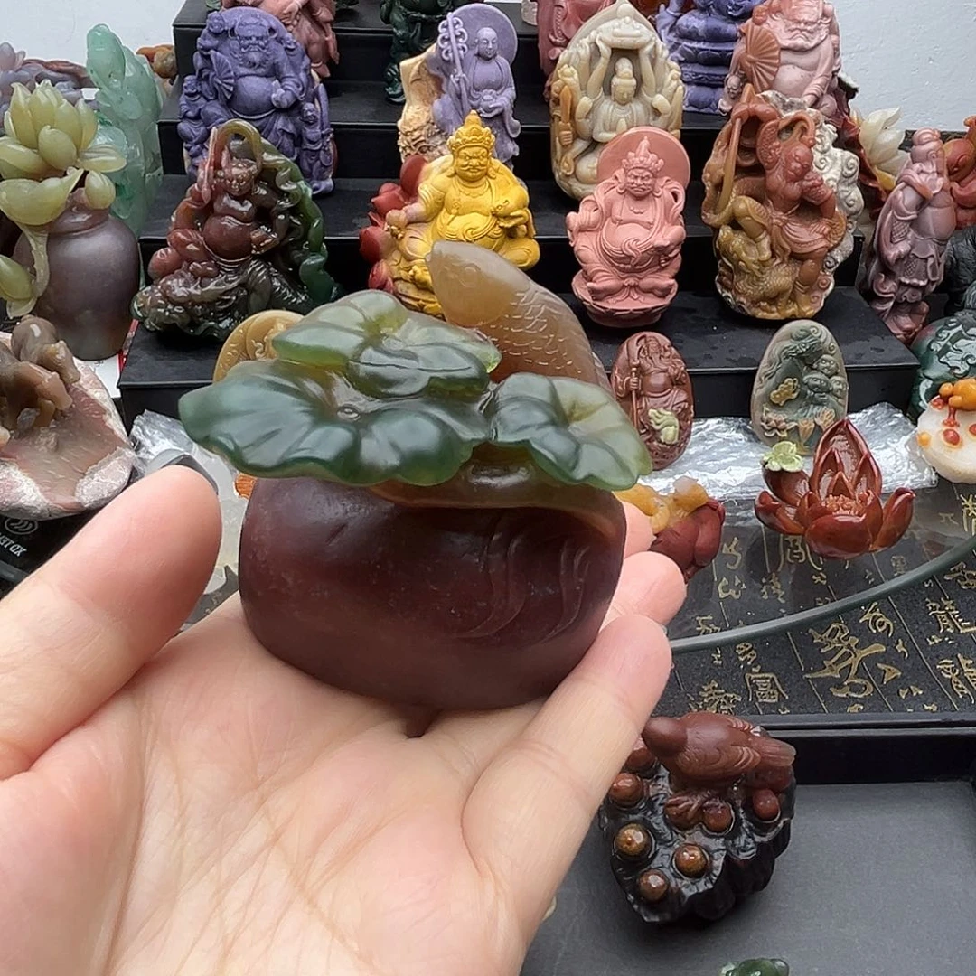 石英岩玉未镶嵌颈饰