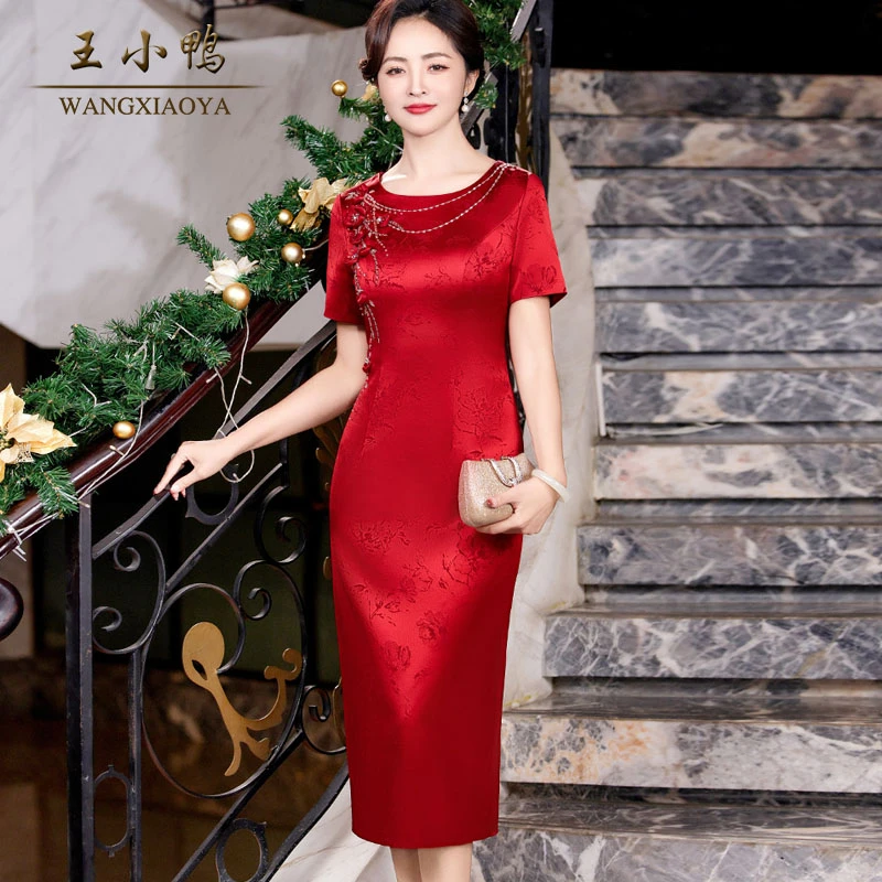 王小鸭2025春夏新款红色连衣裙女高贵气质妈妈婚宴礼服小个子长裙