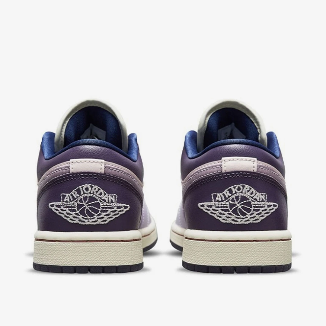 Nike/耐克正品 AIR JORDAN 1 女子低帮休闲板鞋 DZ2768-651
