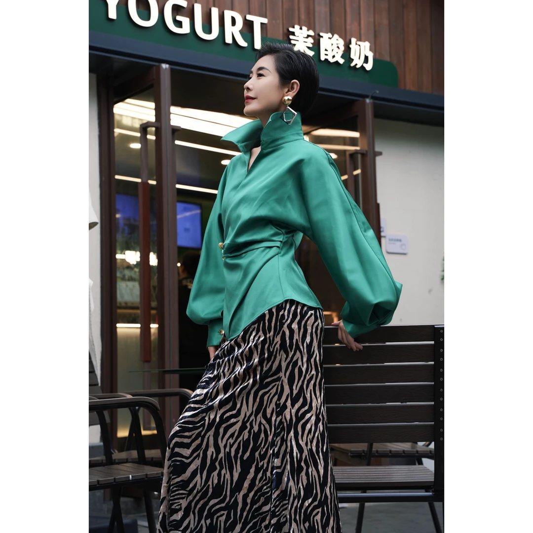 芈莱尤优——新款时尚气质紫色扩版衬衣C23-8109-2