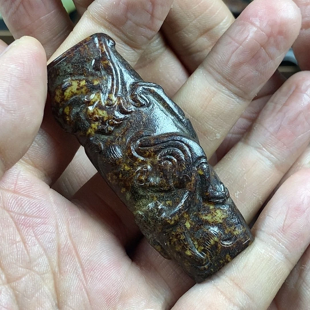 和田玉（糖玉）挂件未镶嵌石**！