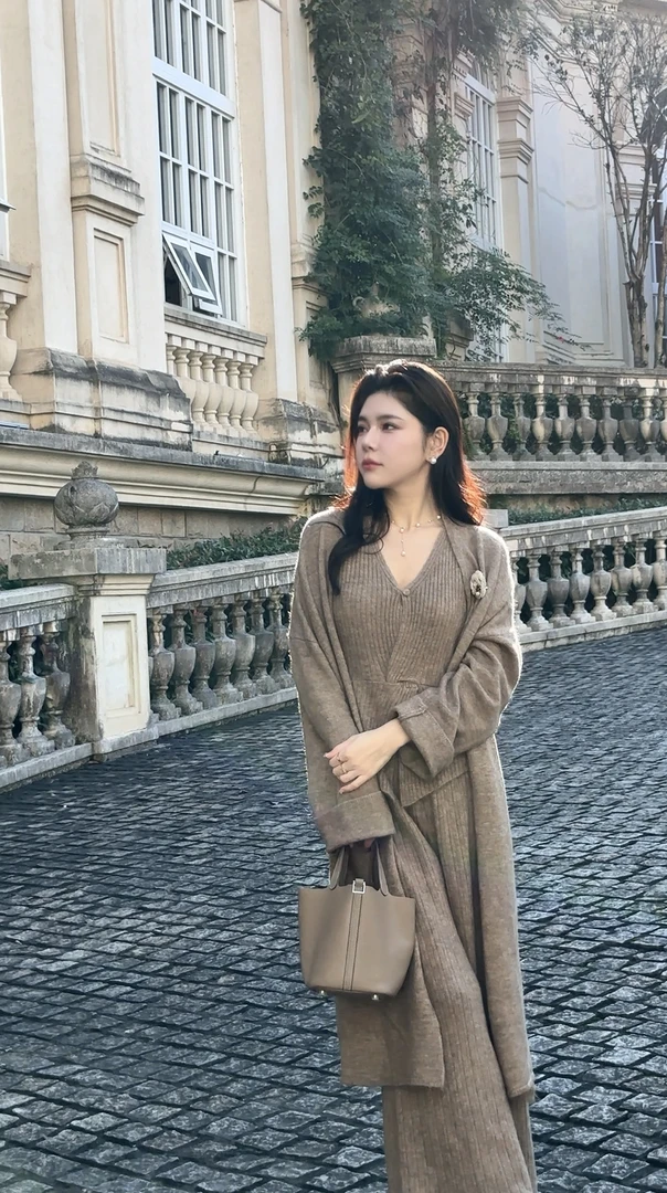 法式时尚套装女装小香风显瘦针织开衫+上衣+阔腿裤三件套