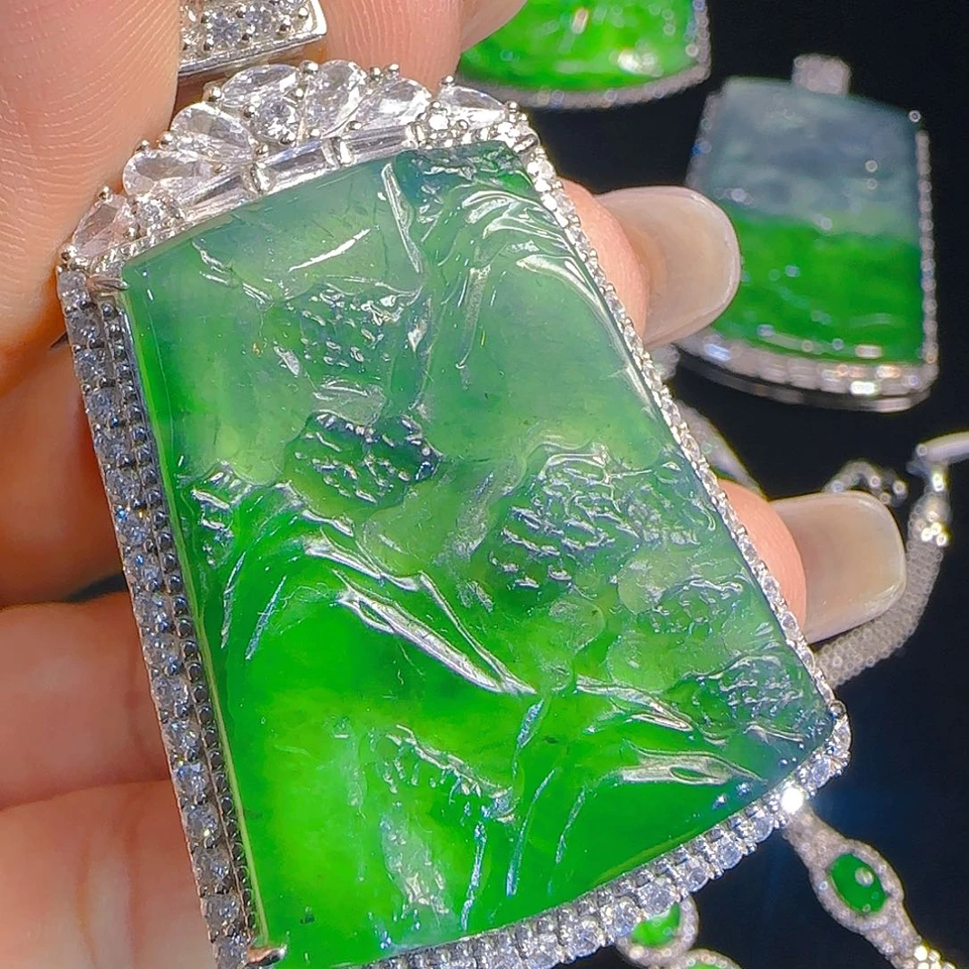 翡翠吊坠(赠链)银S925镶嵌