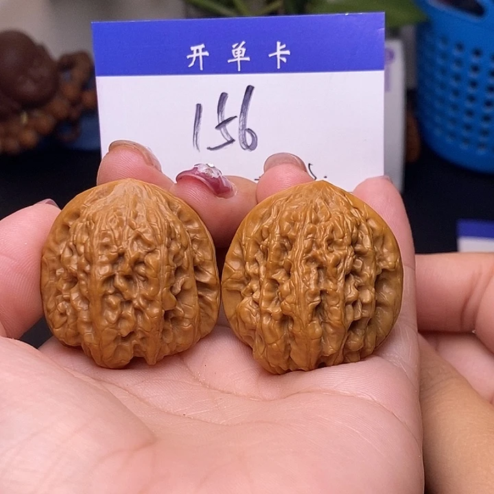 吊坠桃核凹底36有修s