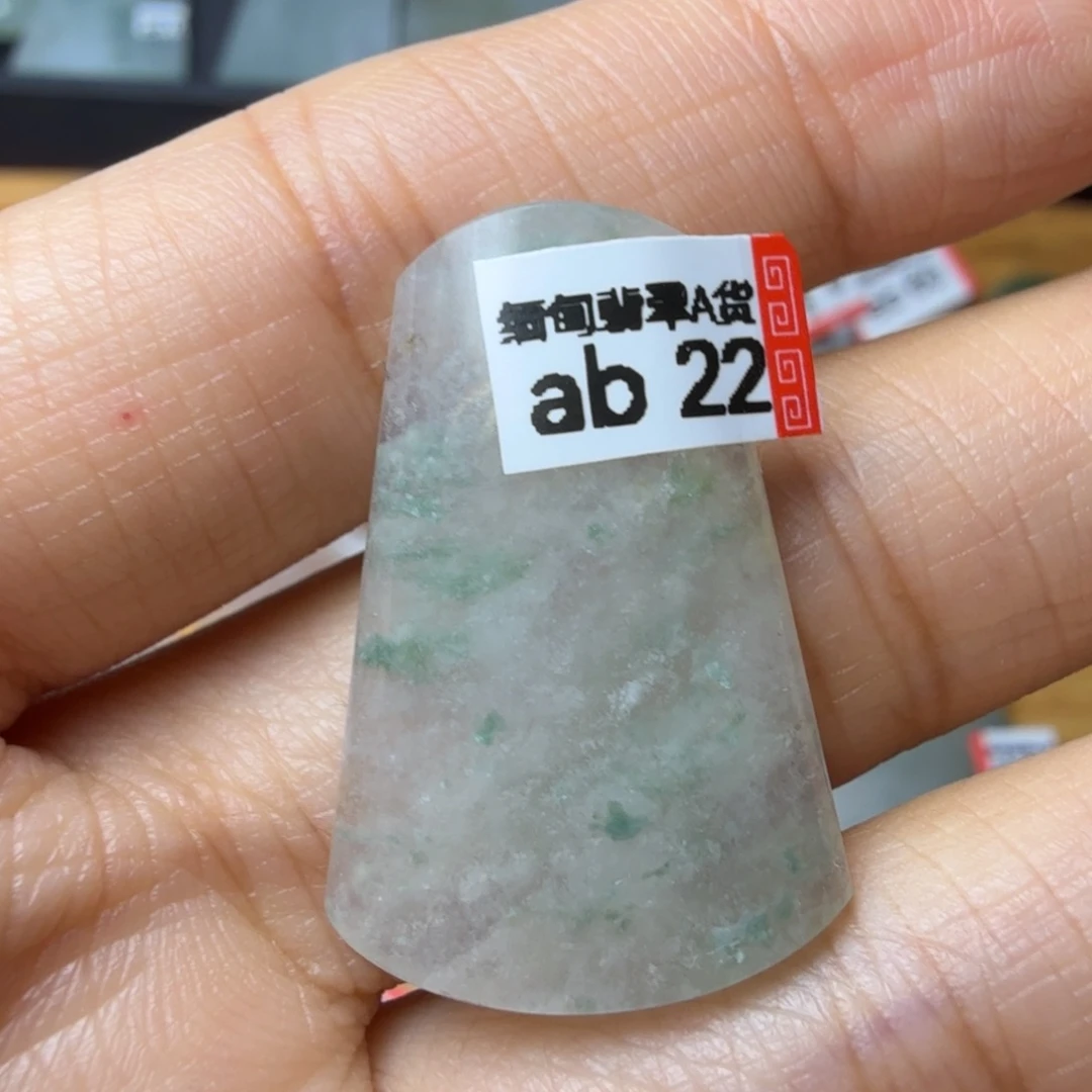 翡翠未镶嵌颈饰天然缅甸翡翠A货