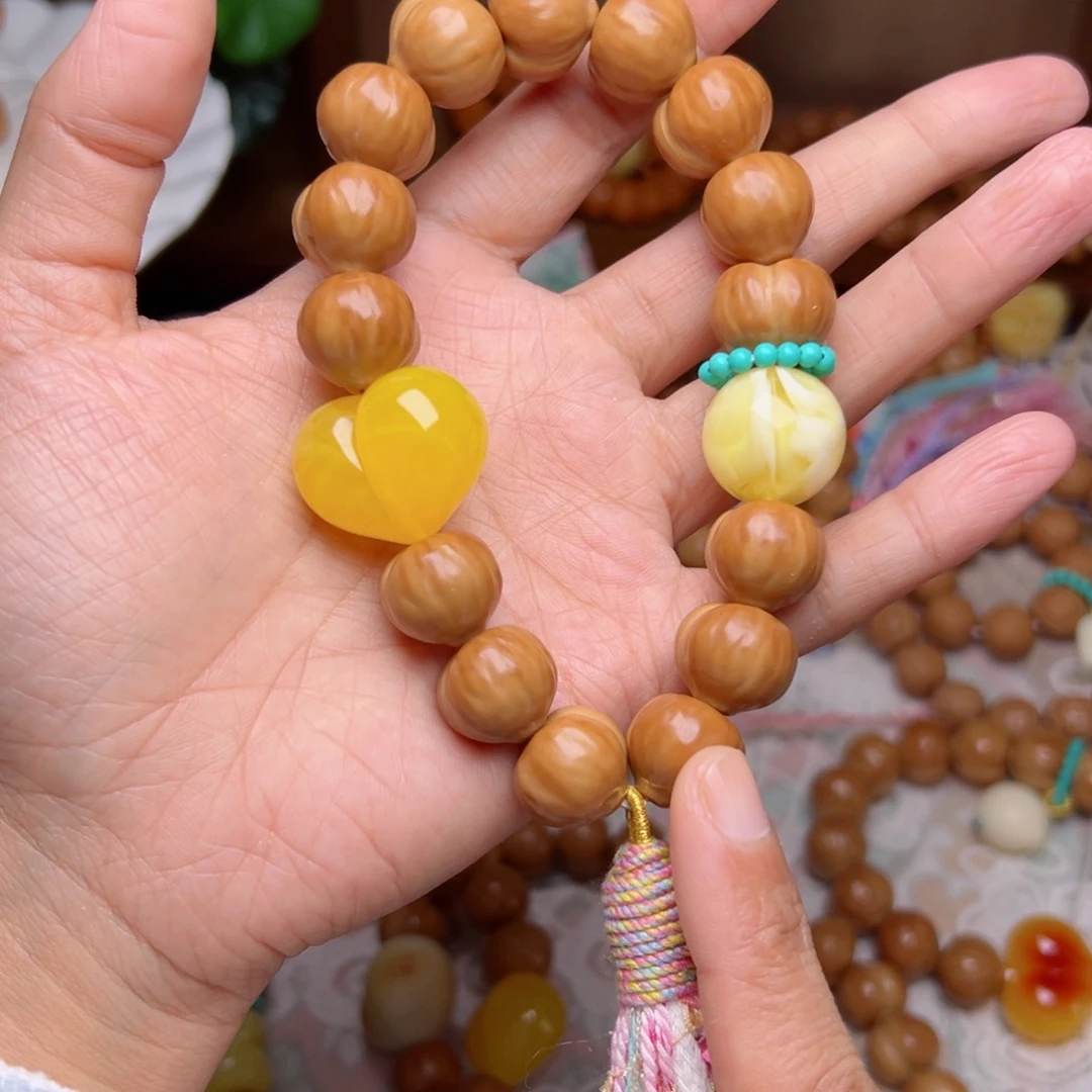 吊坠猴头核桃屁桃手持