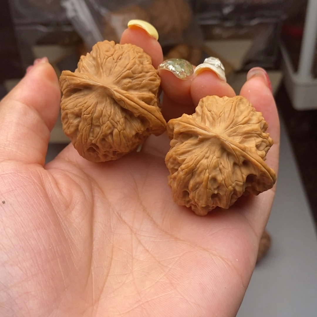 核桃把件开*野狼全品的