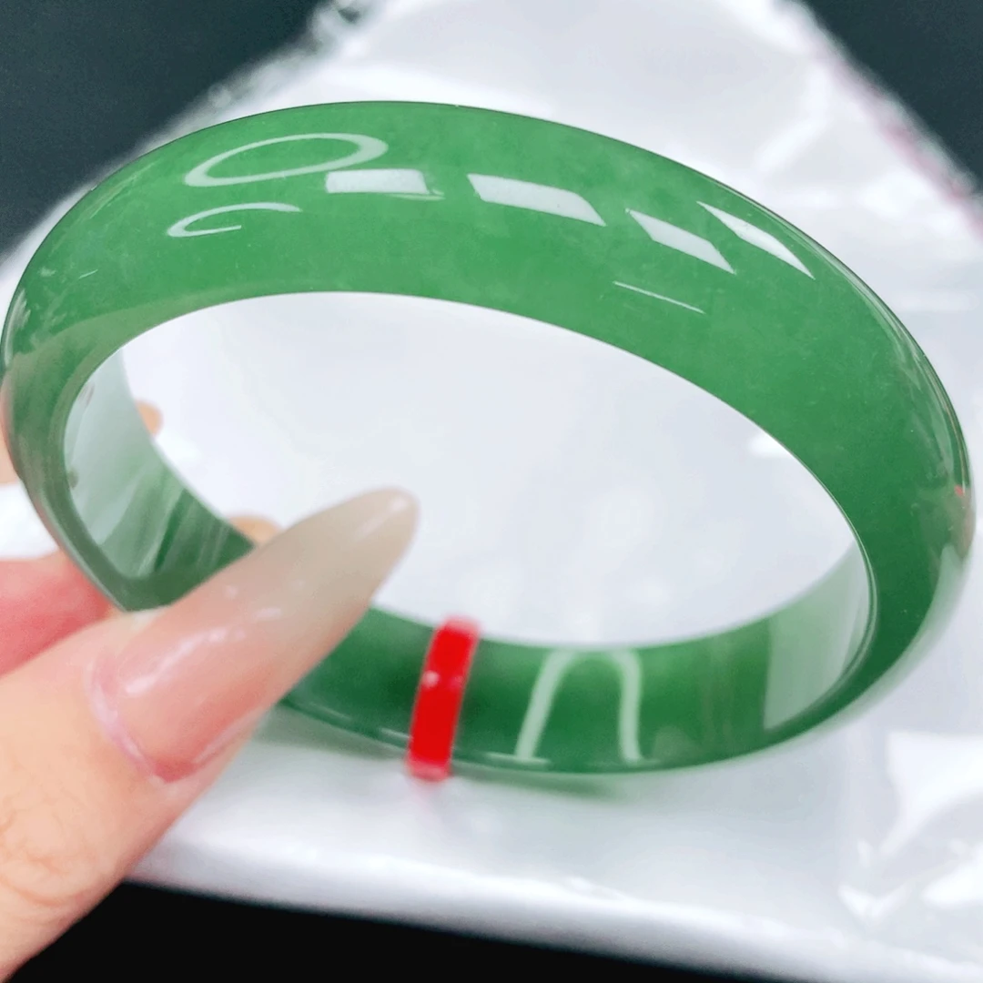 翡翠未镶嵌手镯57