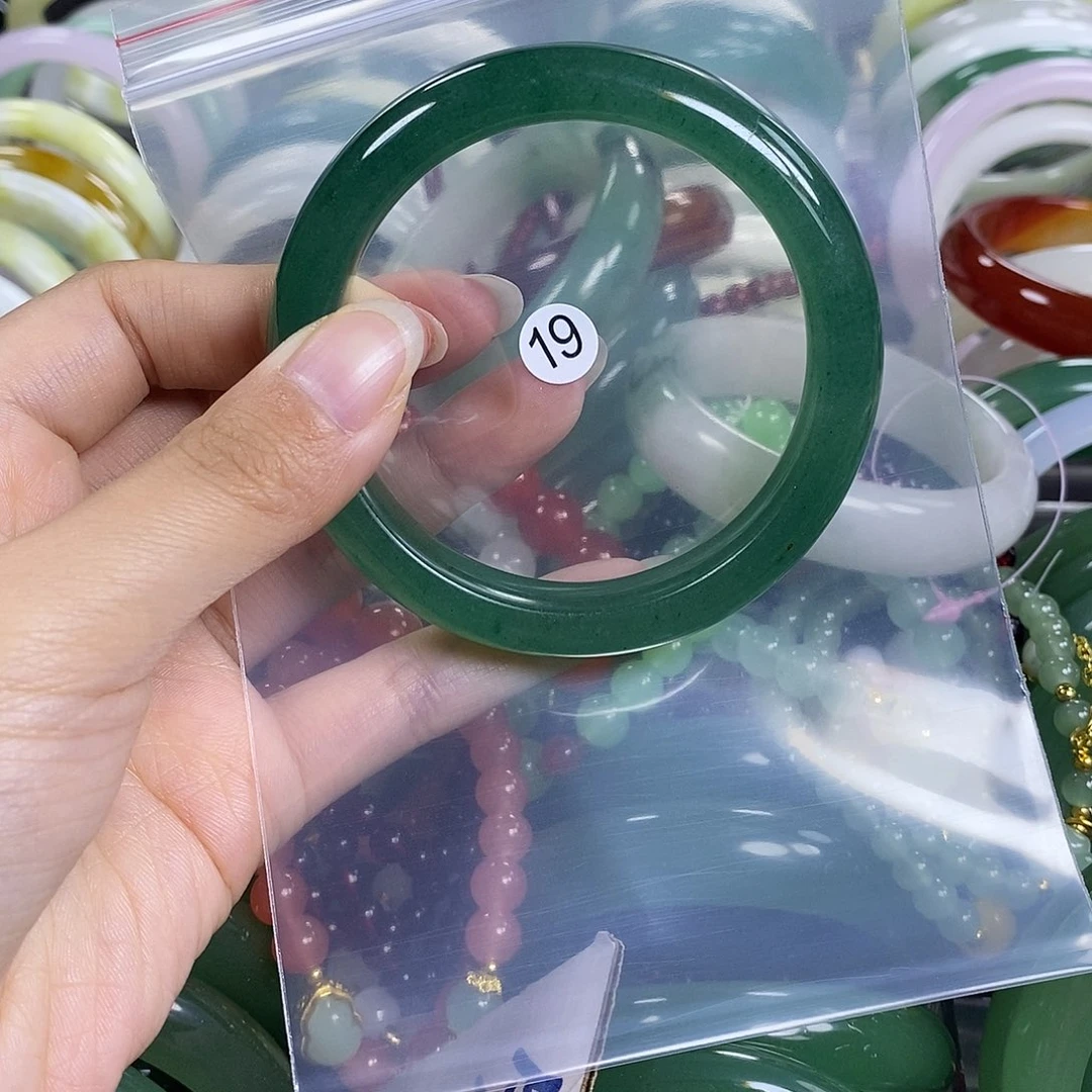 石英质玉手链未镶嵌58