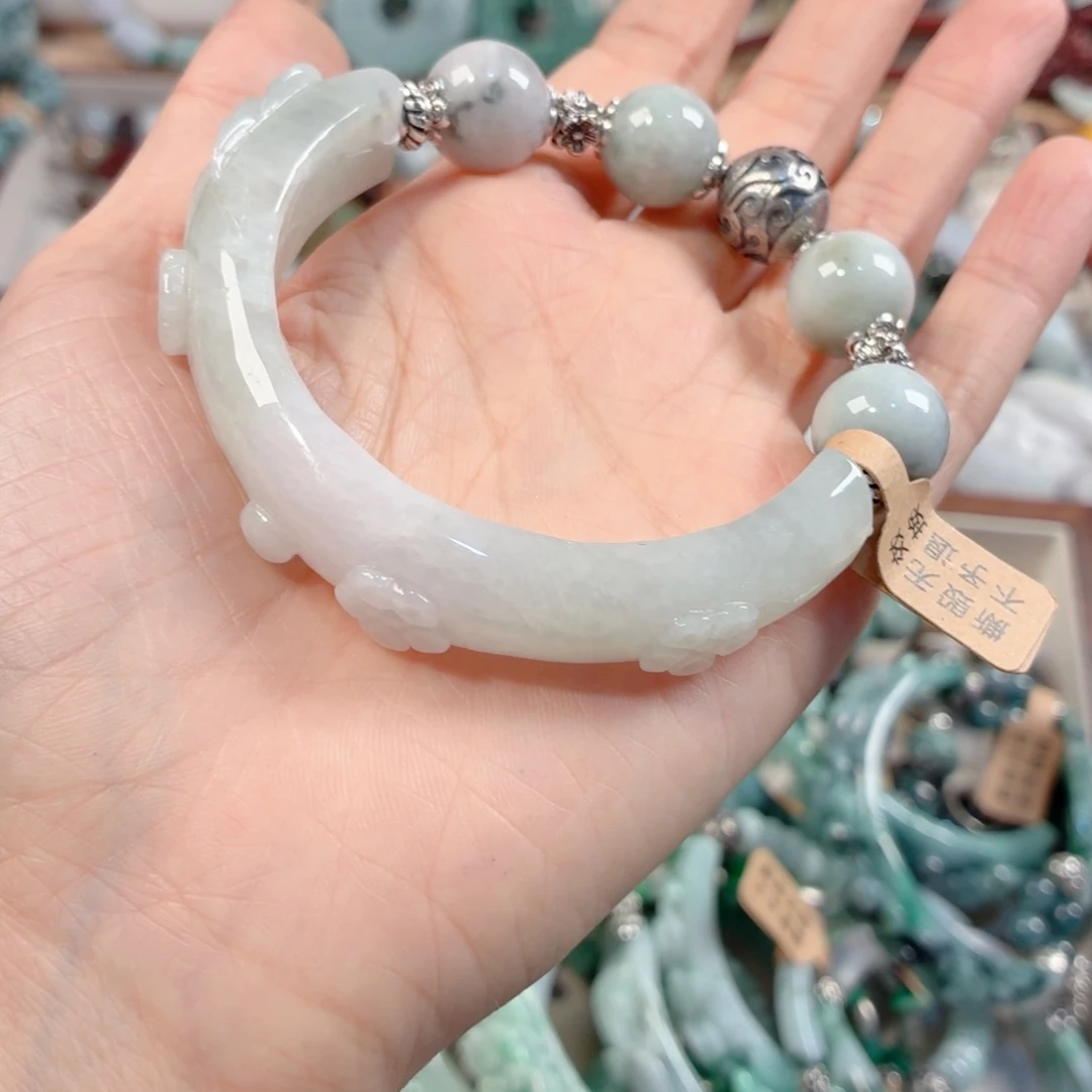 未镶嵌手链翡翠J****安手串