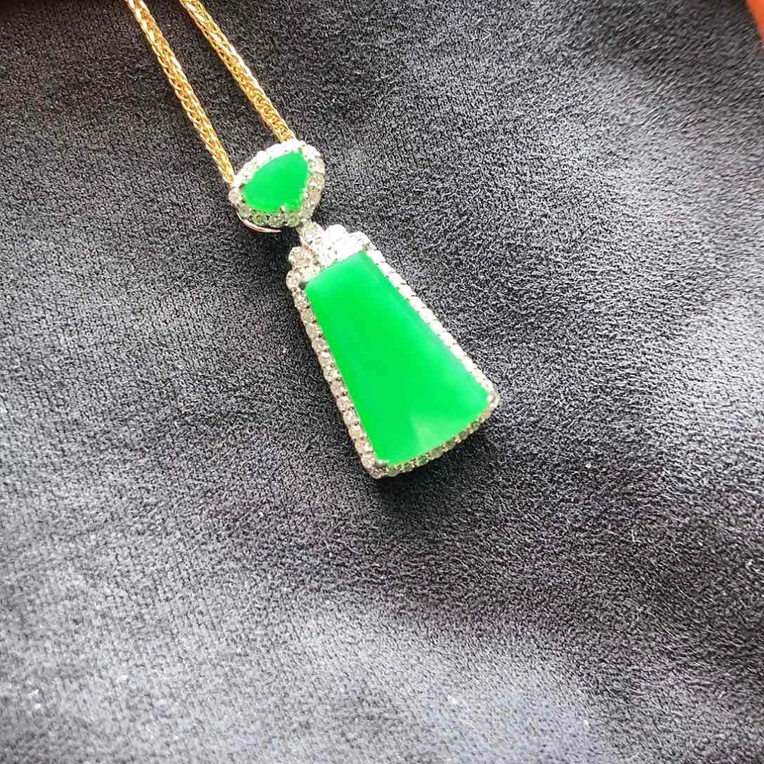 翡翠颈饰18K金镶嵌上新