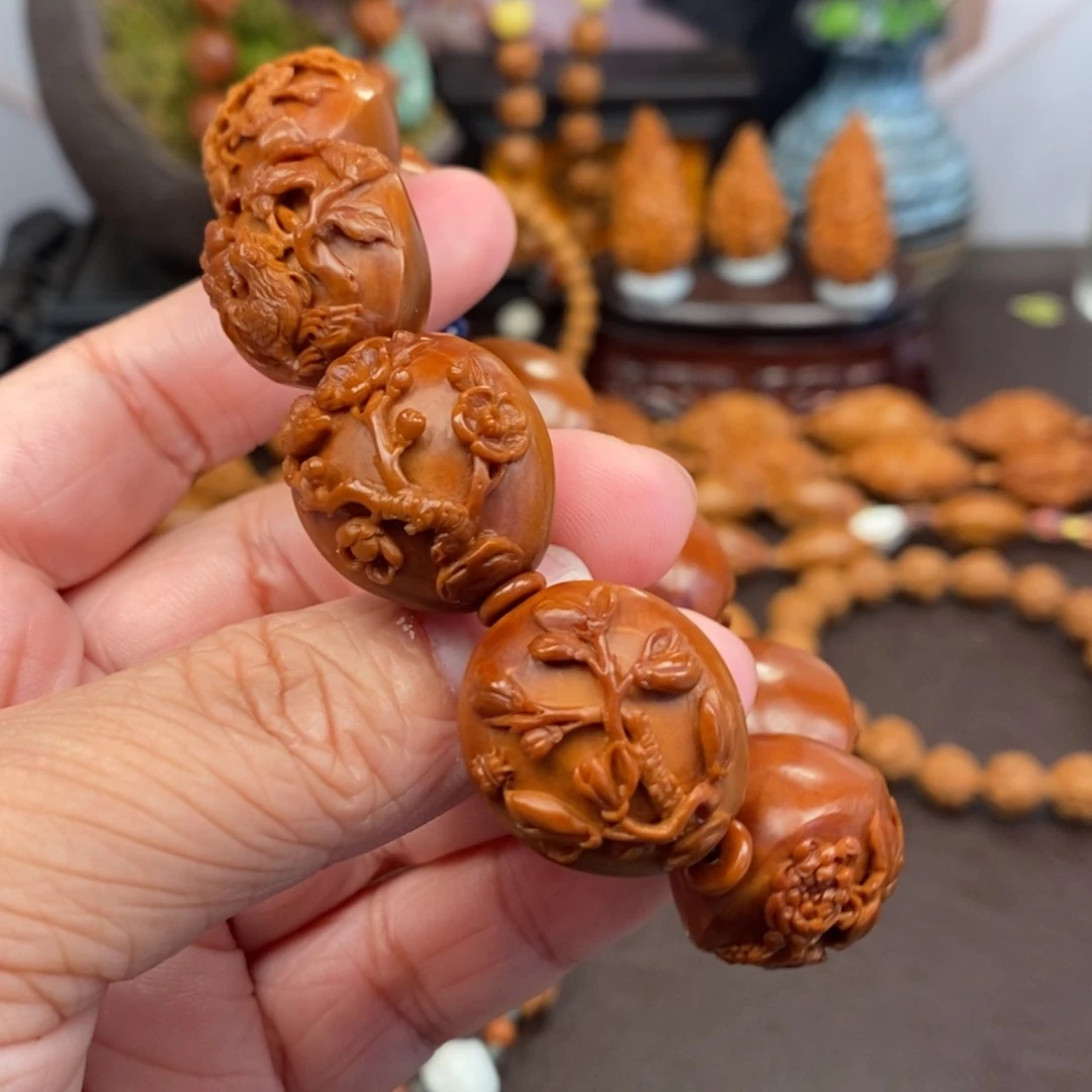 【闪购商品】橄榄核吊坠花开富贵