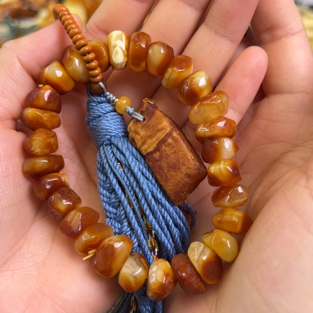 未镶嵌蜜蜡裸石蜜蜡