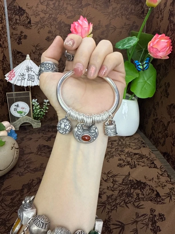 足银手镯 小郑家纯银手镯