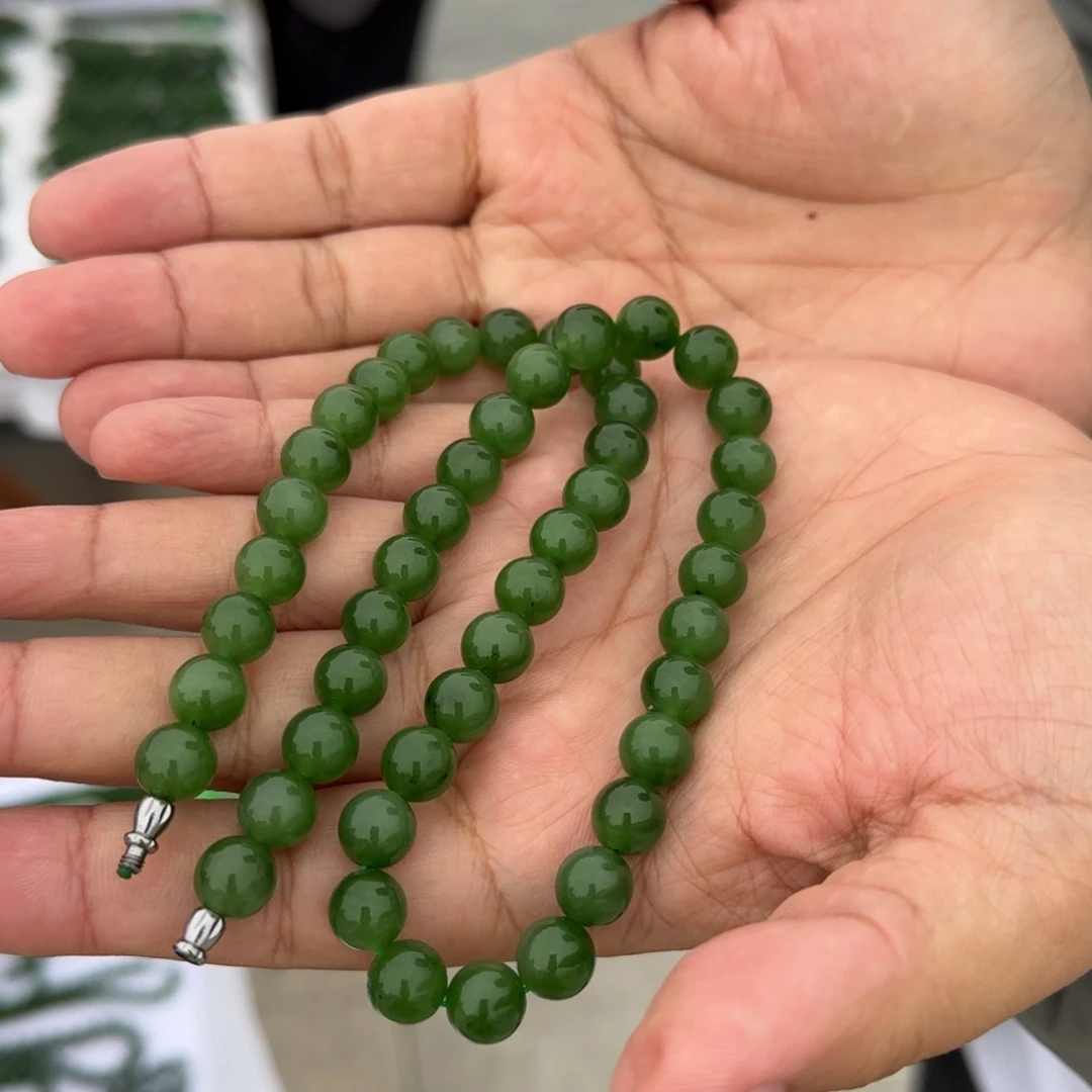 颈饰未镶嵌和田玉卡