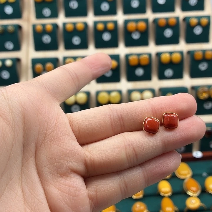 琥珀银S925镶嵌耳饰