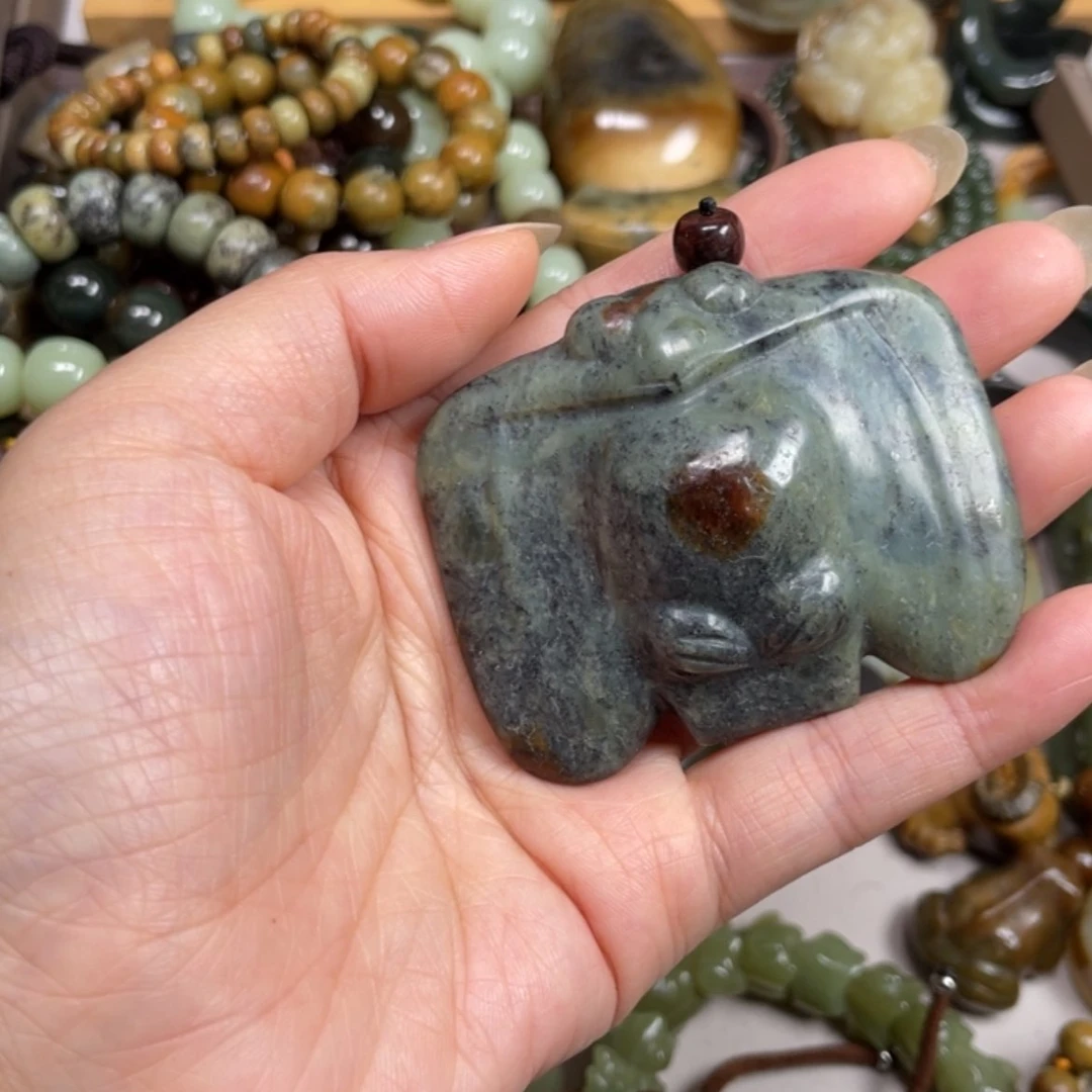 【闪购商品】岫岩河磨玉（透闪石质玉）未镶嵌把件