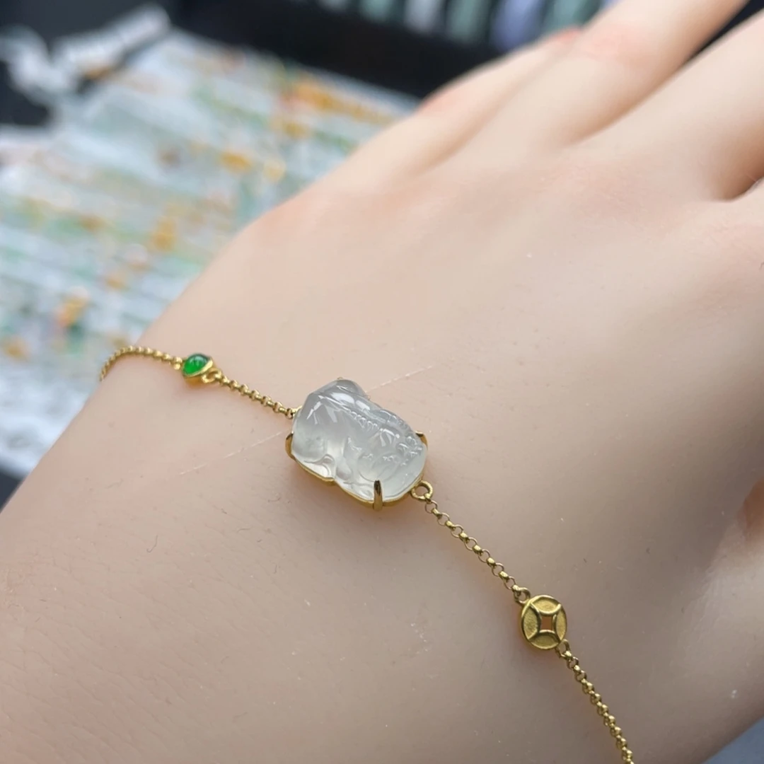 翡翠未镶嵌手链貔貅