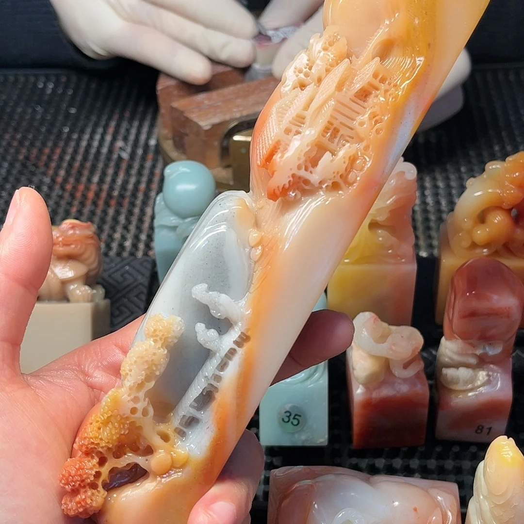 寿山石印石这种现象很明显了呢