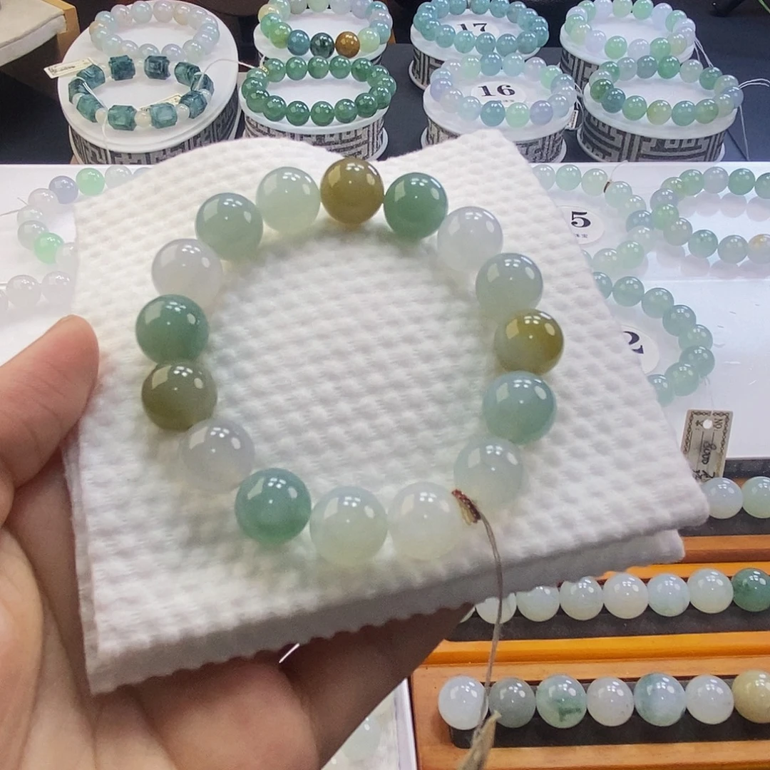 定制翡翠未镶嵌翡翠卡12
