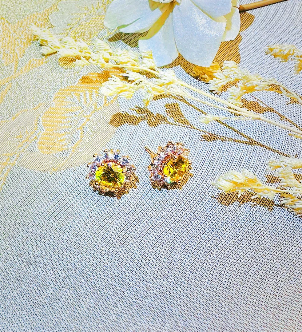 黄钻耳钉女款高货-EY2