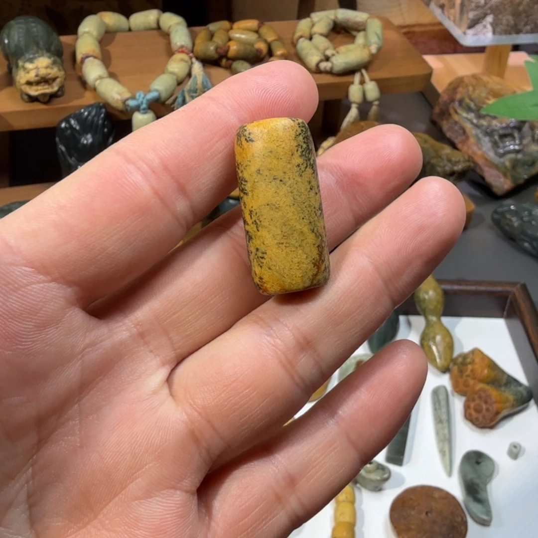 岫岩河磨玉（透闪石质玉）未镶嵌颈饰