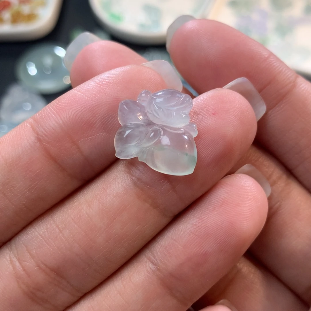 翡翠裸石未镶嵌高冰大仙子