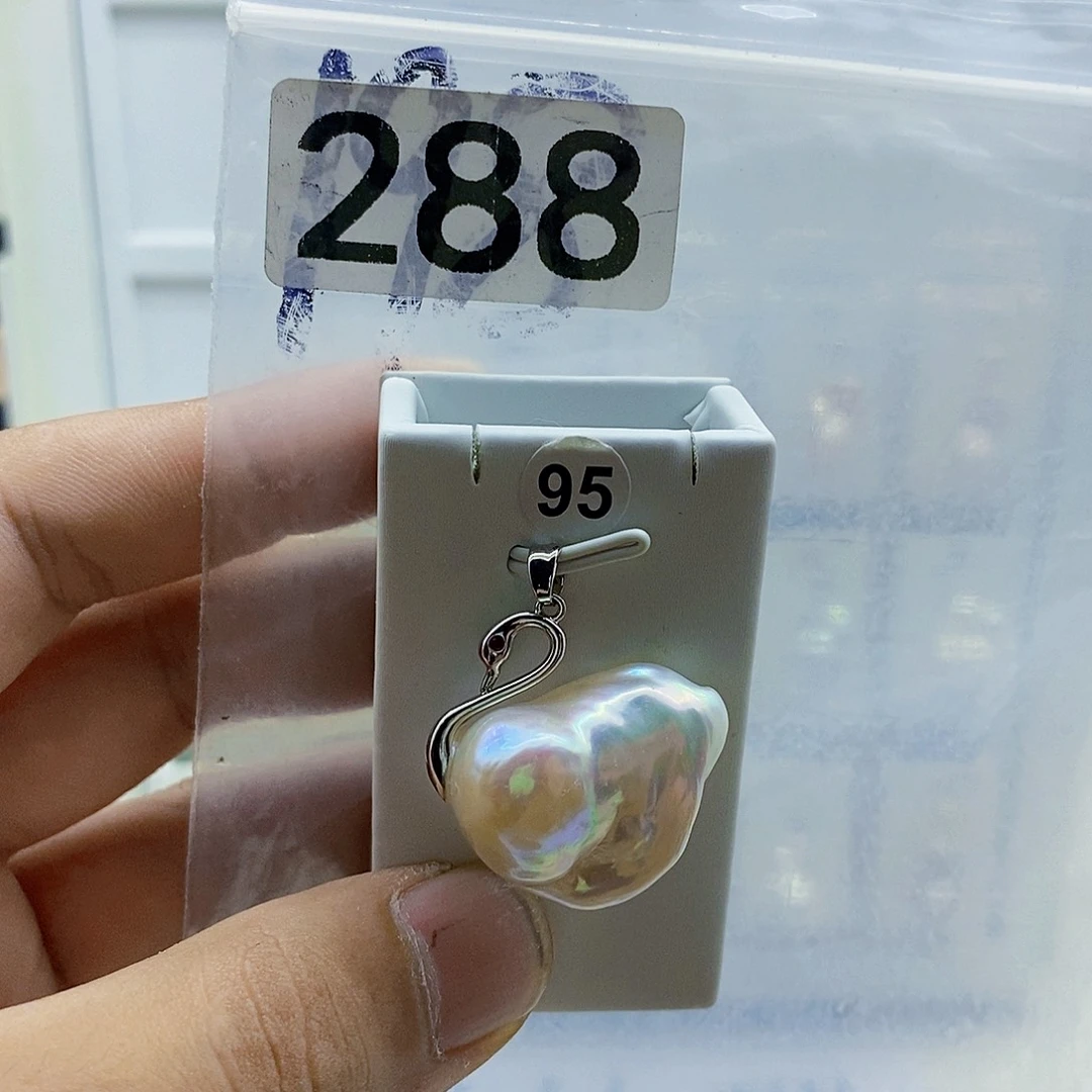 颈饰合金淡水珍珠