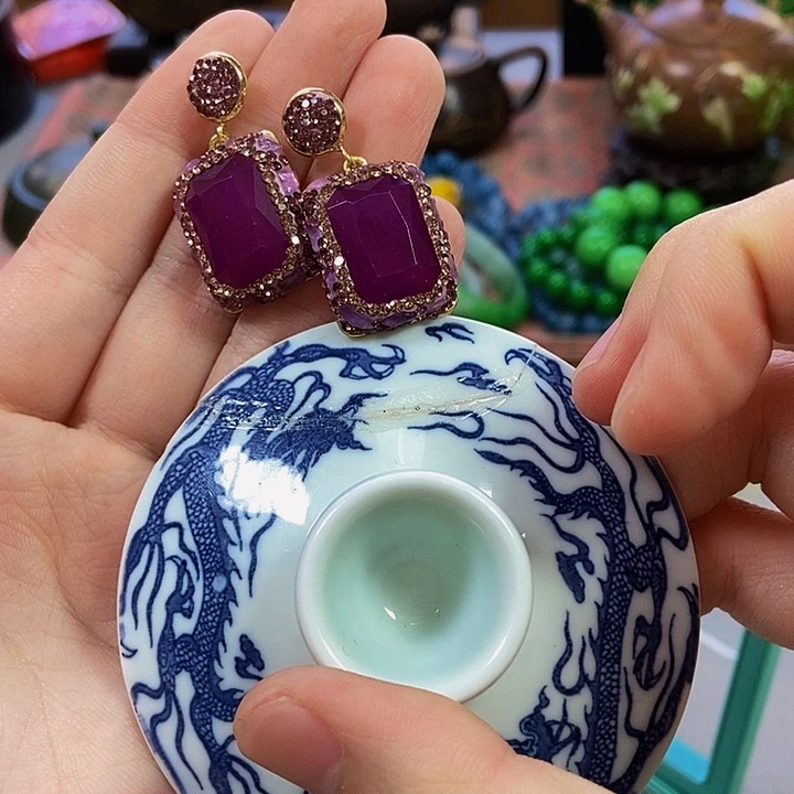 瓷片哈哈哈哈哈哈哈哈好吧