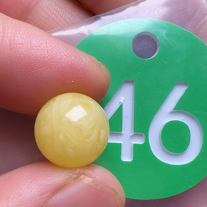 未镶嵌蜜蜡裸石11.6m m