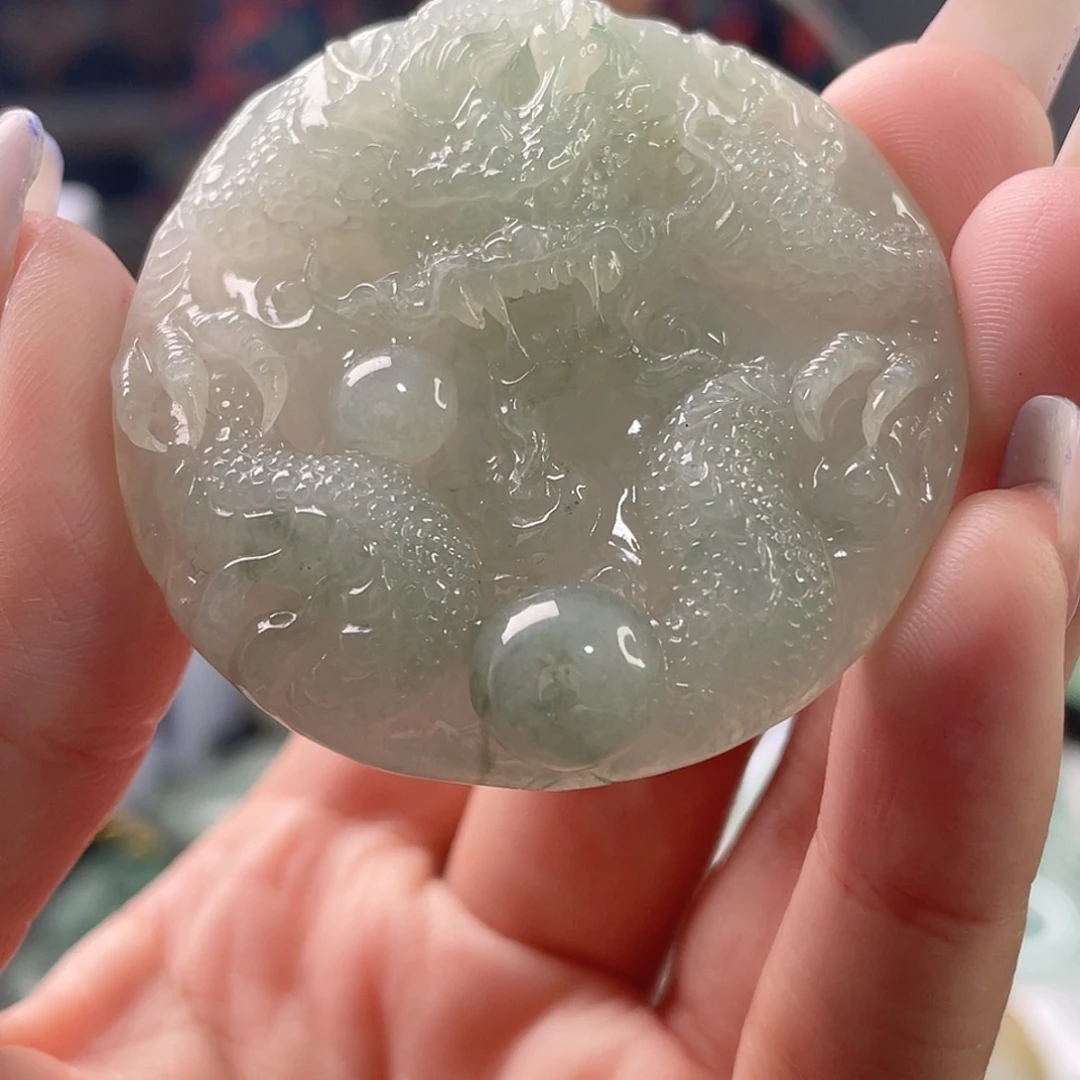 颈饰未镶嵌翡翠1