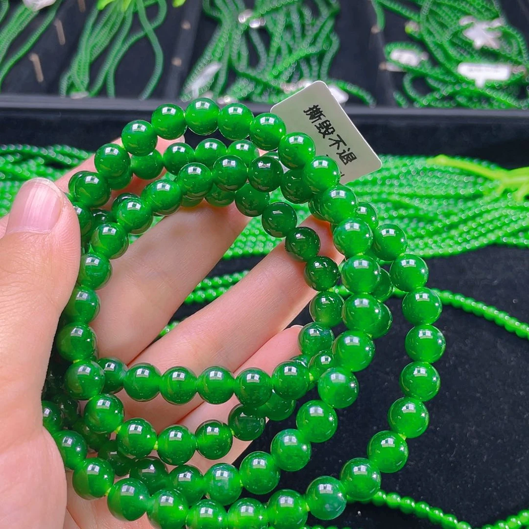 翡翠未镶嵌颈饰