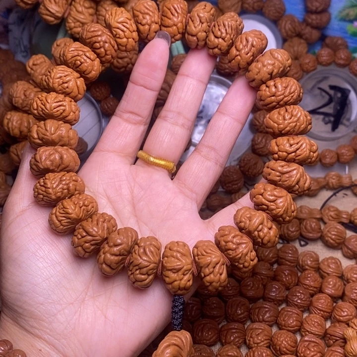 文玩核桃手串龙纹桃核