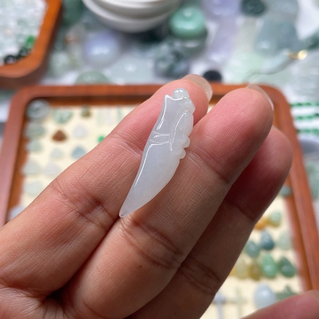 翡翠未镶嵌颈饰67896789