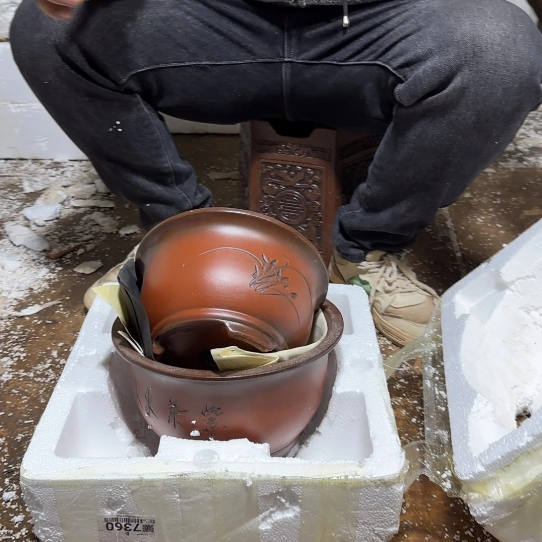 紫砂花盆瑕疵和瑕疵