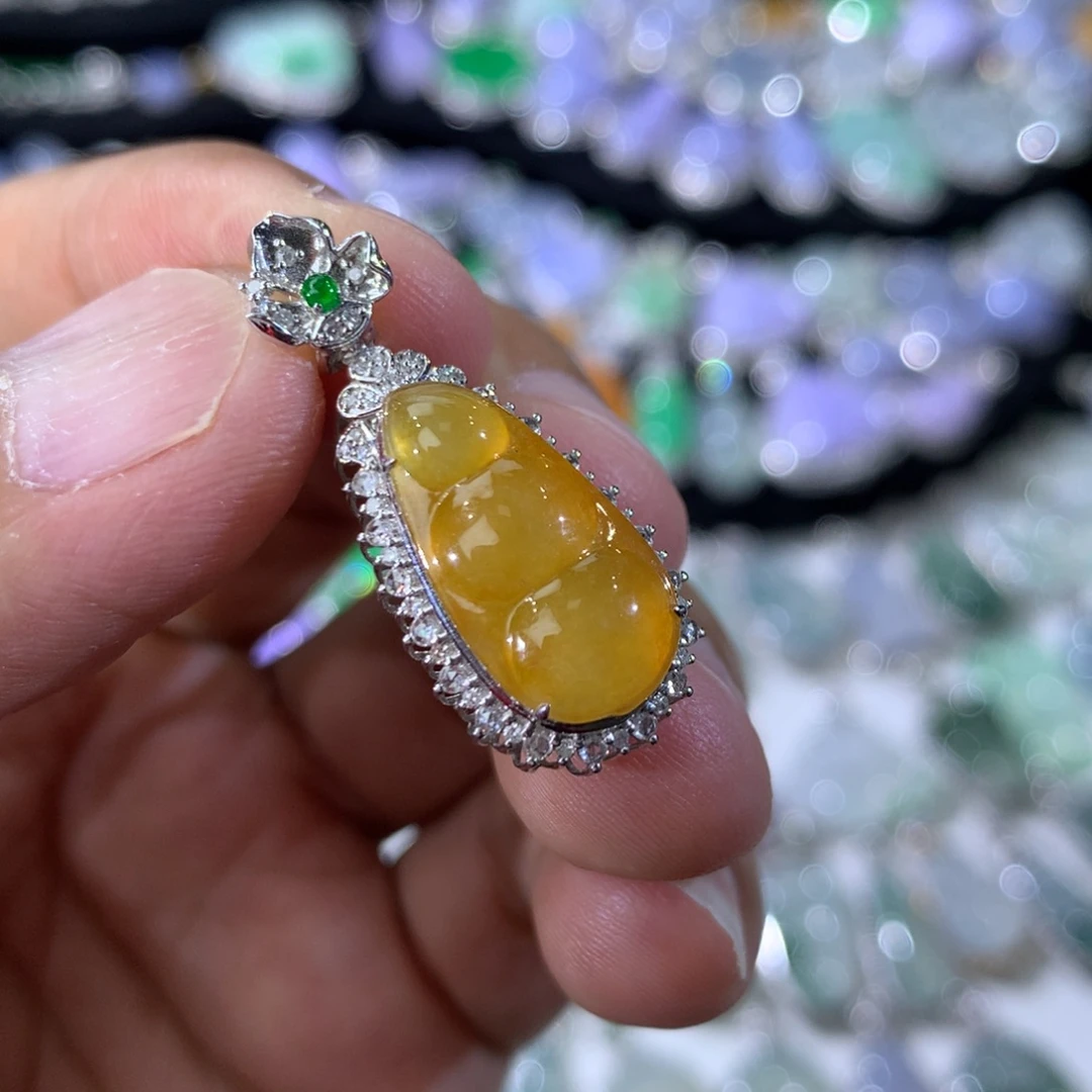 翡翠18K金镶嵌吊坠(不含链)