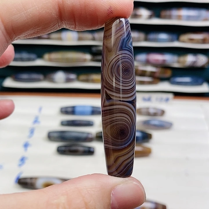 克***蓝玛瑙/玉髓未镶嵌颈饰