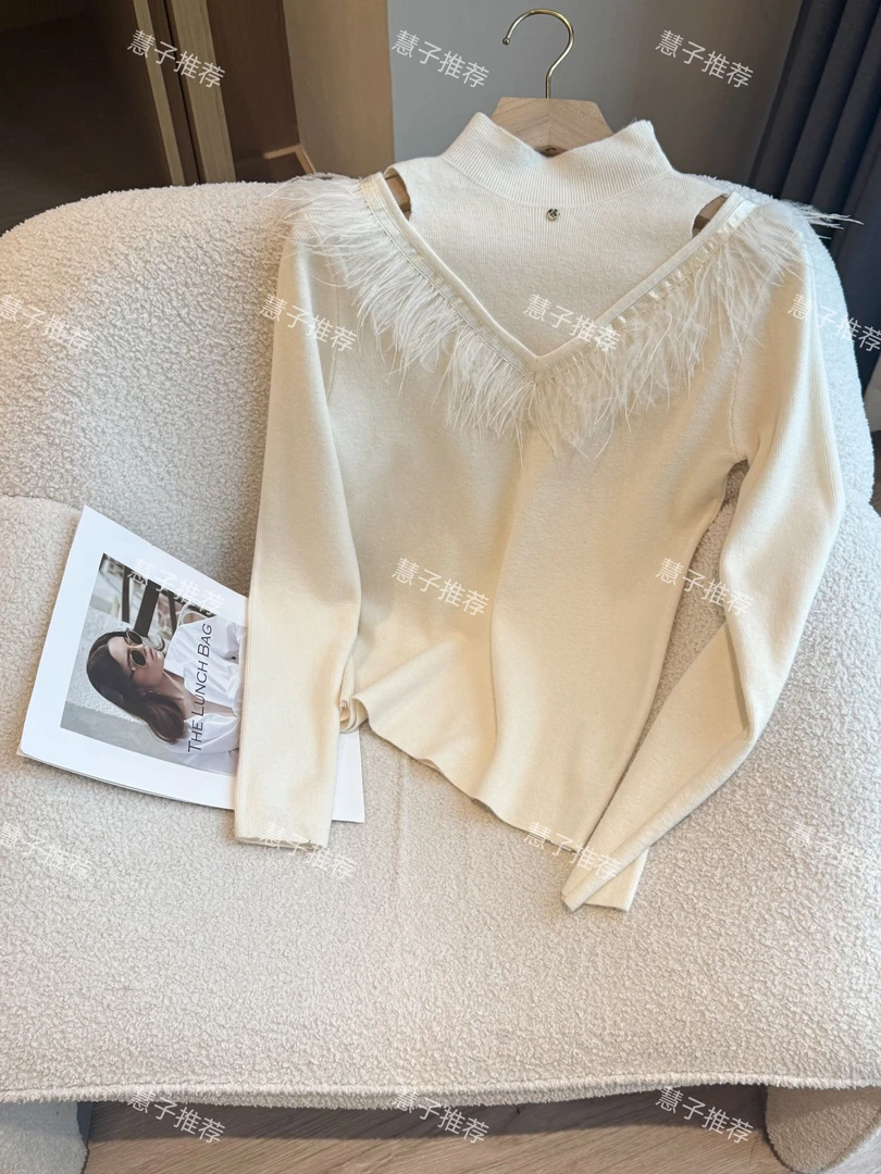 慧子推荐【黑白天鹅】sw1336A秋冬时尚半高领设计感羽毛打底衫