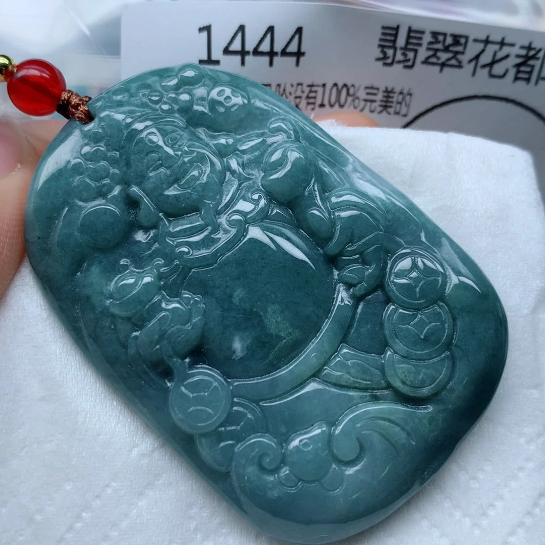 翡翠颈饰未镶嵌牌子